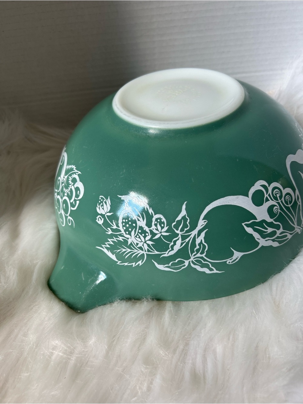 Pyrex Infamous “Fetus” Fruit Bowl - Picture 3 of 6